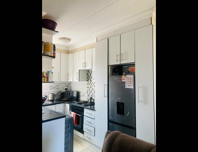 2 BEDROOM APARTMENT FOR SALE IN FLEURHOF